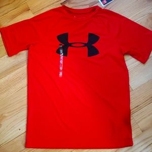 NWT Under Armour Youth Shirt. Xl